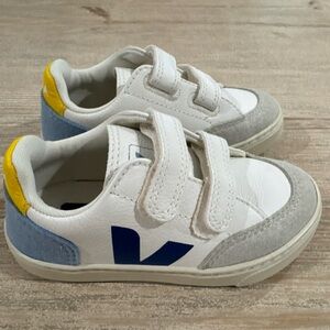 Kids White and Blue Veja Velcro Sneakers